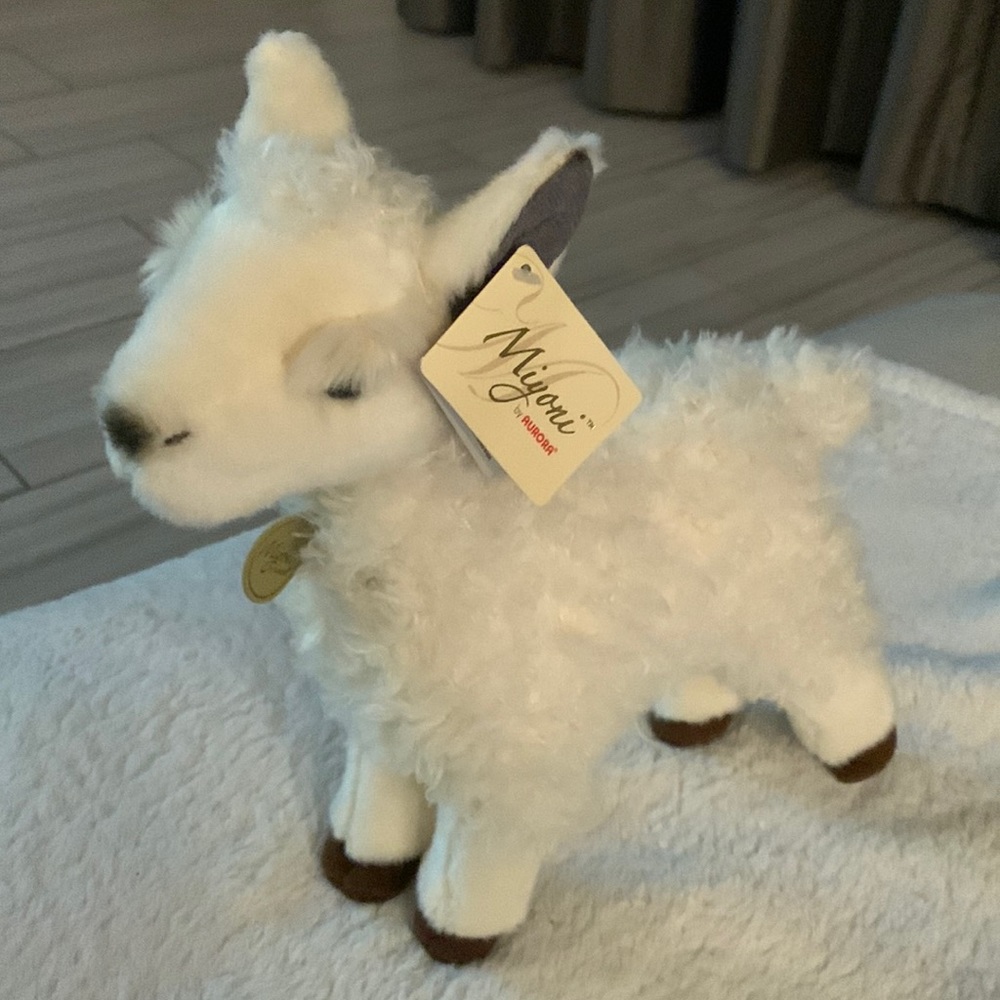 Aurora World Miyoni Llama Plush